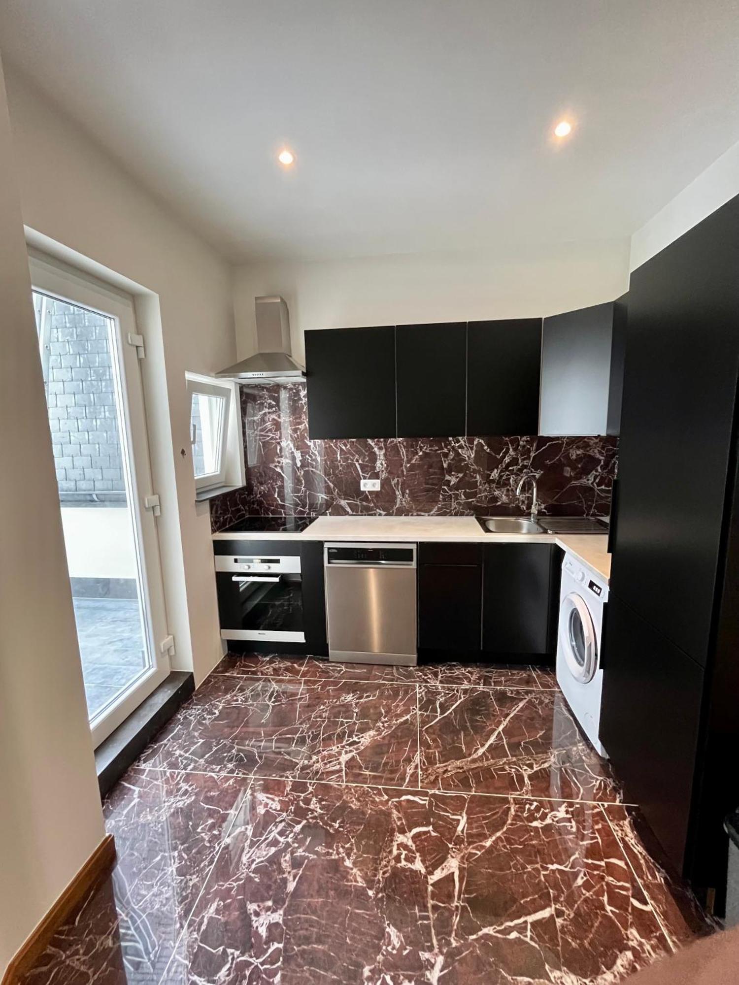 Stilias Apartment 4P Brussels City Bagian luar foto